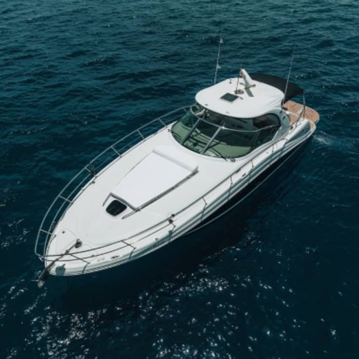 Relax in Ayia Napa: 8h of sun on a motorboat