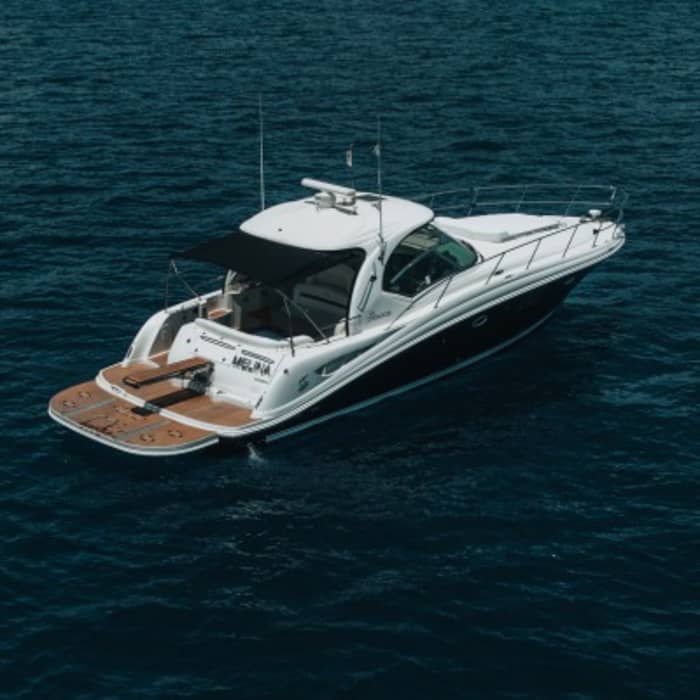Relax in Ayia Napa: 8h of sun on a motorboat