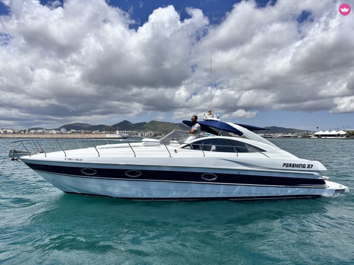 8 hours | Ibiza and Formentera: luxury, speed and turquoise sea