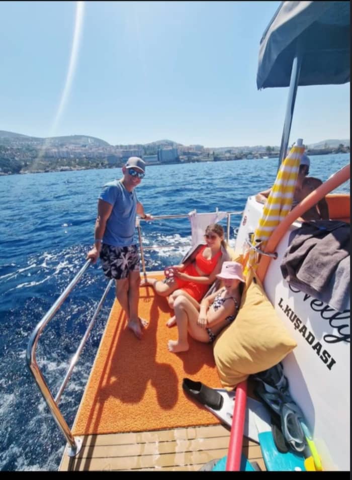 Sea Breeze & Bay Views: A Leisurely Kuşadasi Excursion