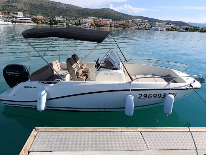 5 uur, 2 paradijselijke plekken: Trogir & de Blauwe Lagune