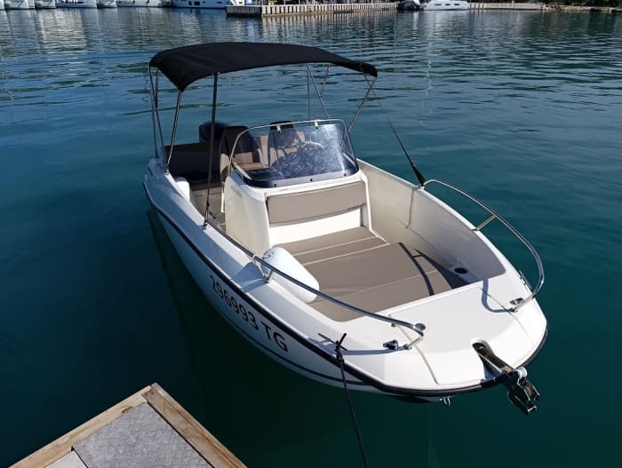5 uur, 2 paradijselijke plekken: Trogir & de Blauwe Lagune