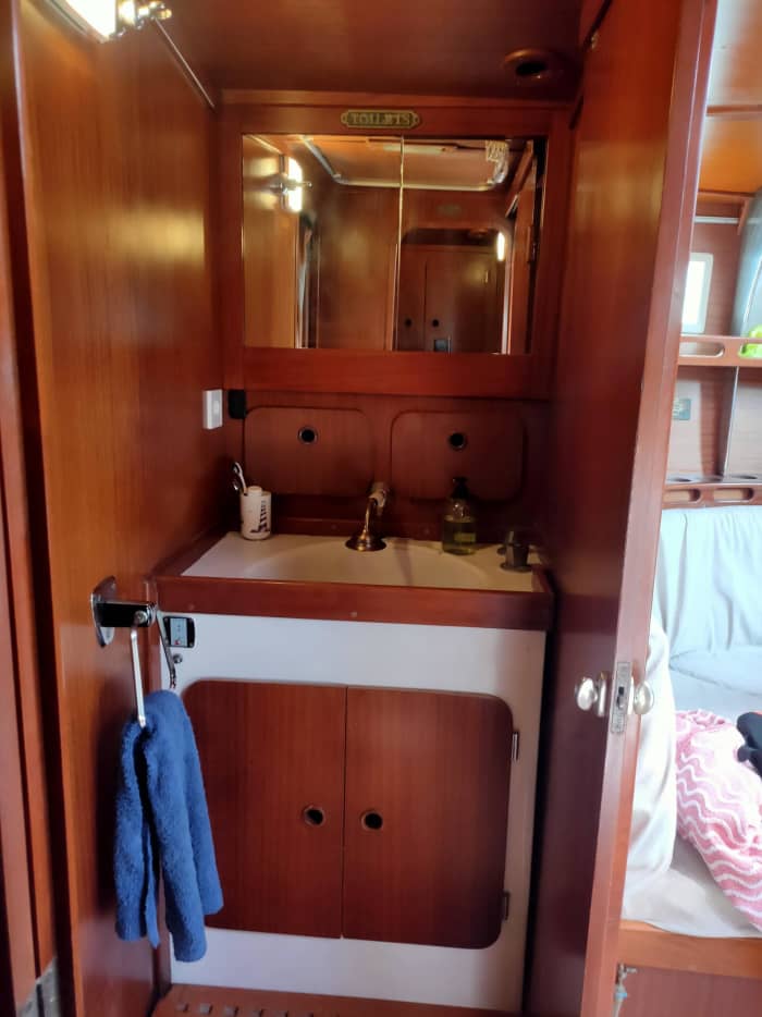 Genießen Sie einen ganzen Tag Segeln in Santa Pola auf einem Segelboot