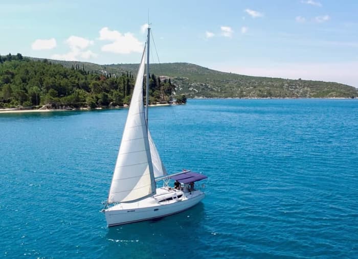 Explorez les îles Élaphites : une demi-journée en bateau à moteur privé