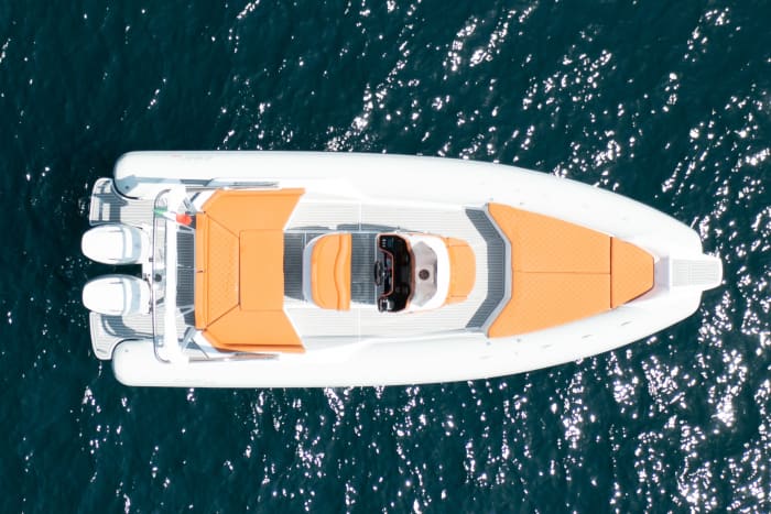 Costa Smeralda by dinghy: coves and crystal-clear sea