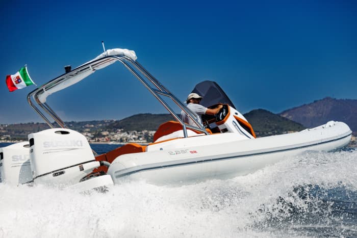Costa Smeralda by dinghy: coves and crystal-clear sea