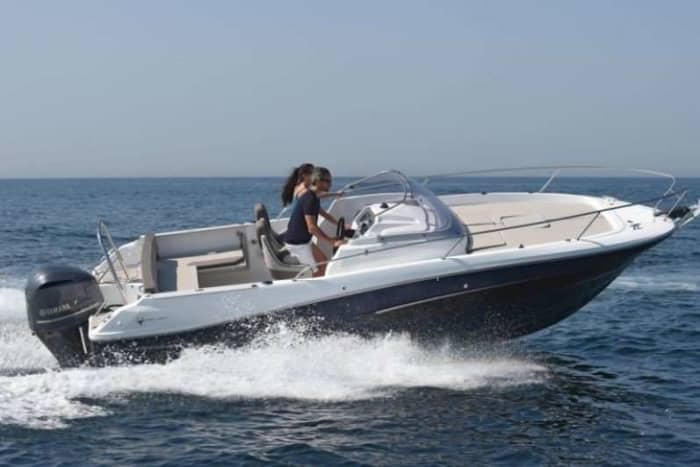 Bootsfahrt rund um Menorca – Halbtagestour