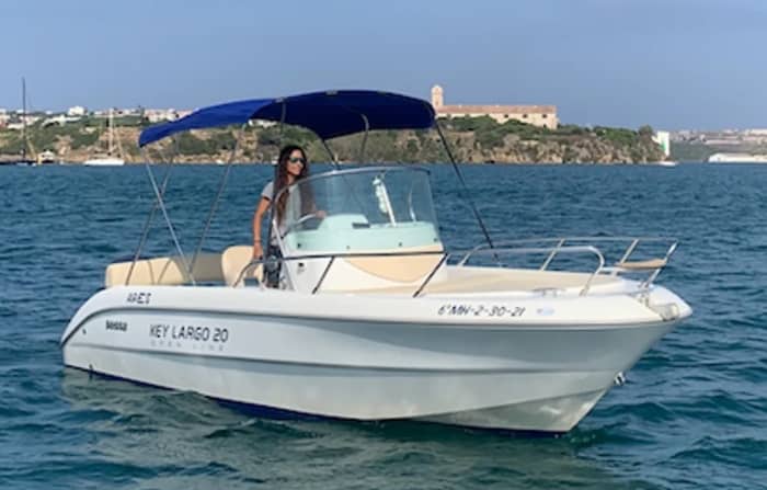 Bootsfahrt rund um Menorca – Halbtagestour
