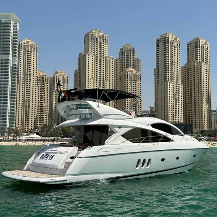 The highlight of your summer: 4h escape in Dubai aboard a motor yacht