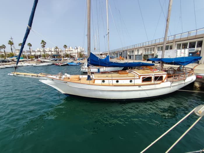 The rhythm of Barcelona: Unforgettable moments on a sailboat