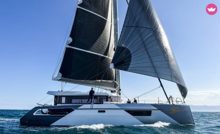 Exclusive day at sea: Heading to the most beautiful beaches of the islands