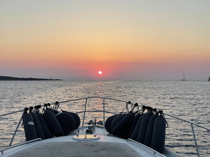 L'Heure Dorée à l'Argentario : Apéritif ou dîner exclusif sous les étoiles sur un yacht privé