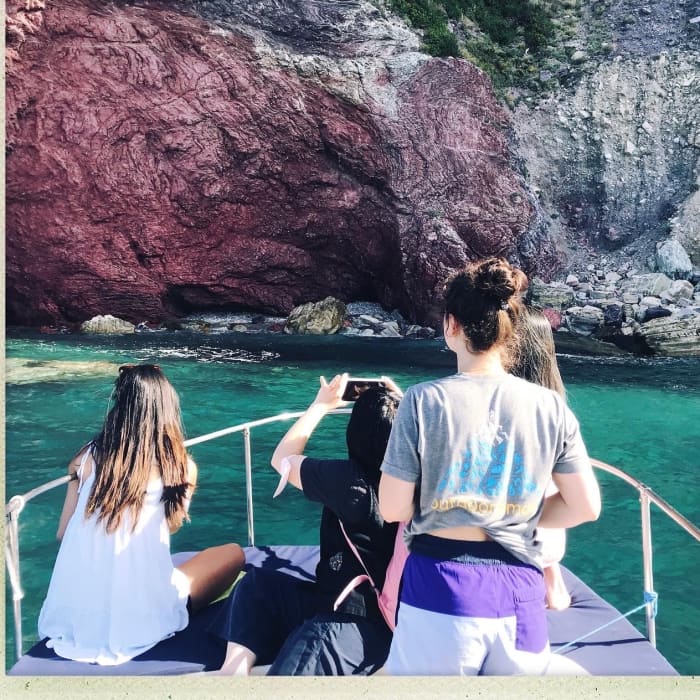 Half-day or full-day motorboat excursion to La Spezia. Stories and legends of the Gulf. Customizable tour.
