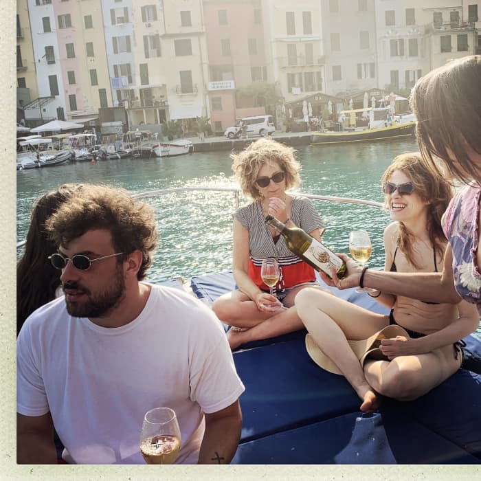Half-day or full-day motorboat excursion to La Spezia. Stories and legends of the Gulf. Customizable tour.