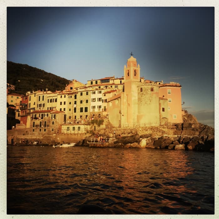 Half-day or full-day motorboat excursion to La Spezia. Stories and legends of the Gulf. Customizable tour.