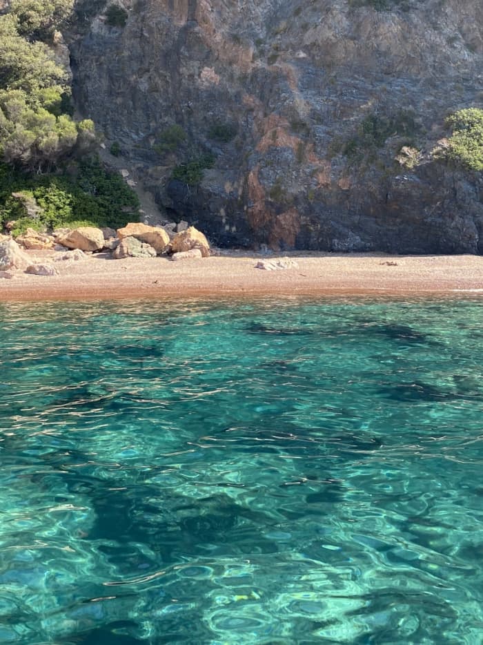Half-day motorboat rental in Calvi