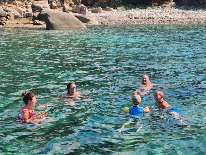 Half-day motorboat rental in Calvi