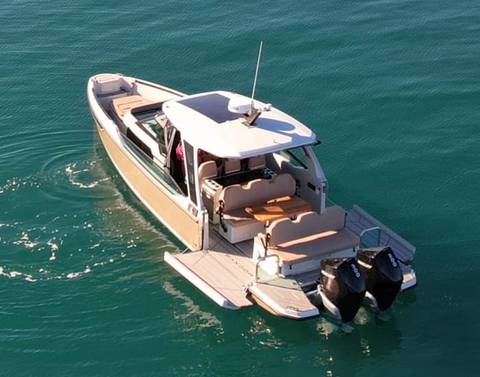 Fuga in yacht privato a Paxos, Antipaxos e alle Grotte Blu