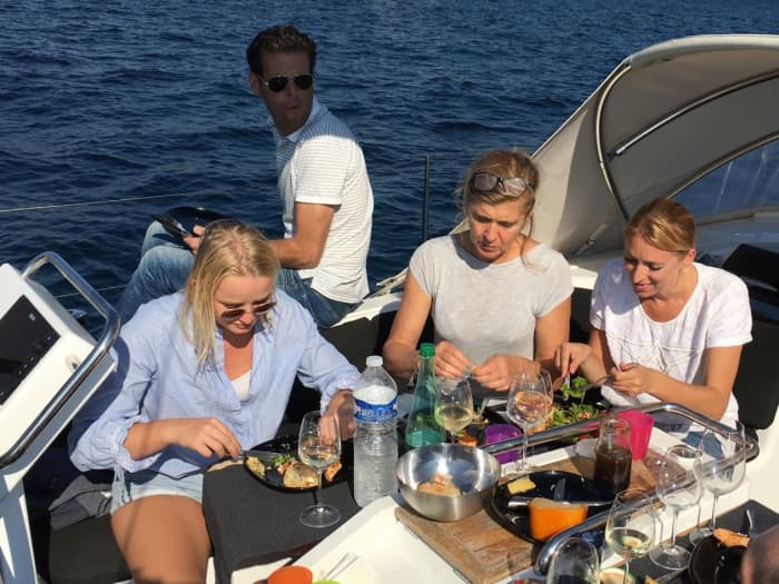 Crucero privado excepcional: disfrute de lo mejor del Golfo de Saint-Tropez hasta el atardecer.