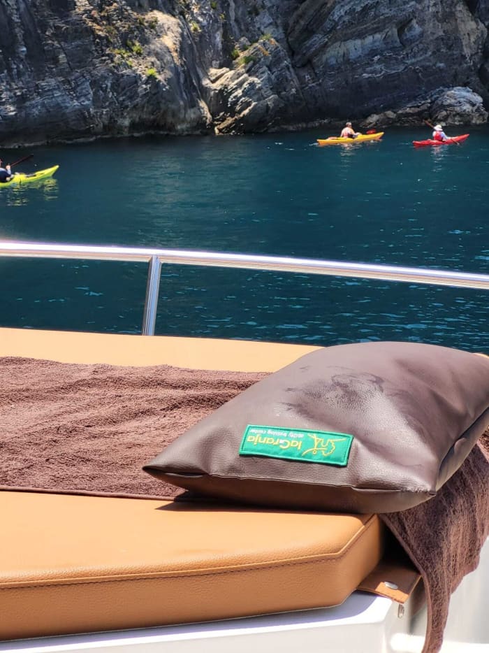8,5 uur zon en turquoise water rond L'Escala