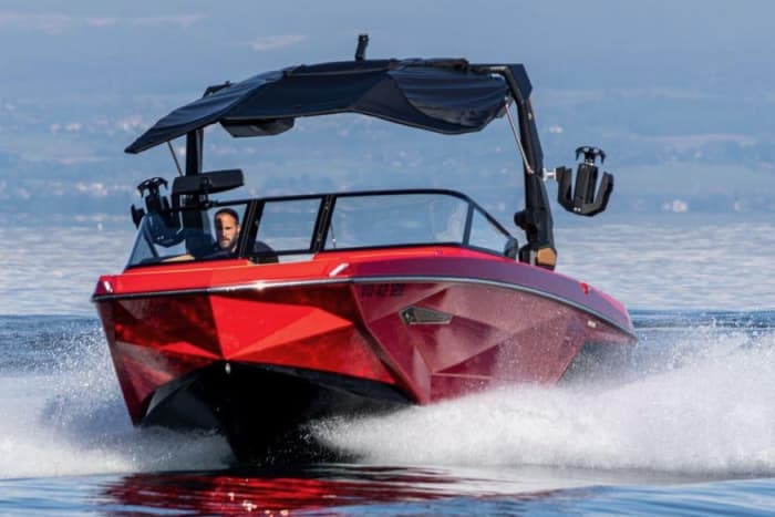 Motorboot huren met schipper per uur in Genève