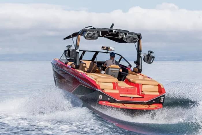 Motorboot huren met schipper per uur in Genève