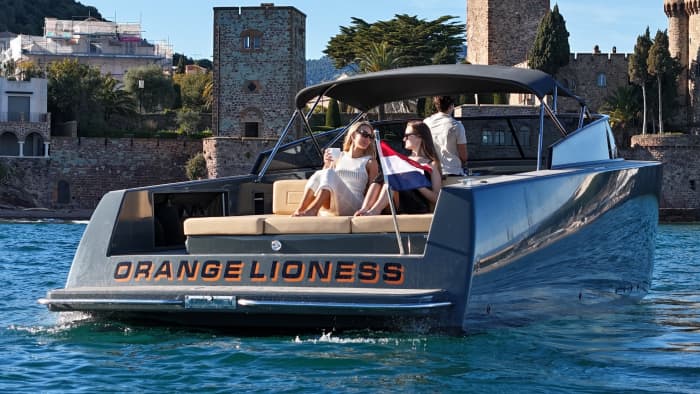 Signature Day aboard a VanDutch 40 – Lérins Islands, Estérel & Cap d’Antibes