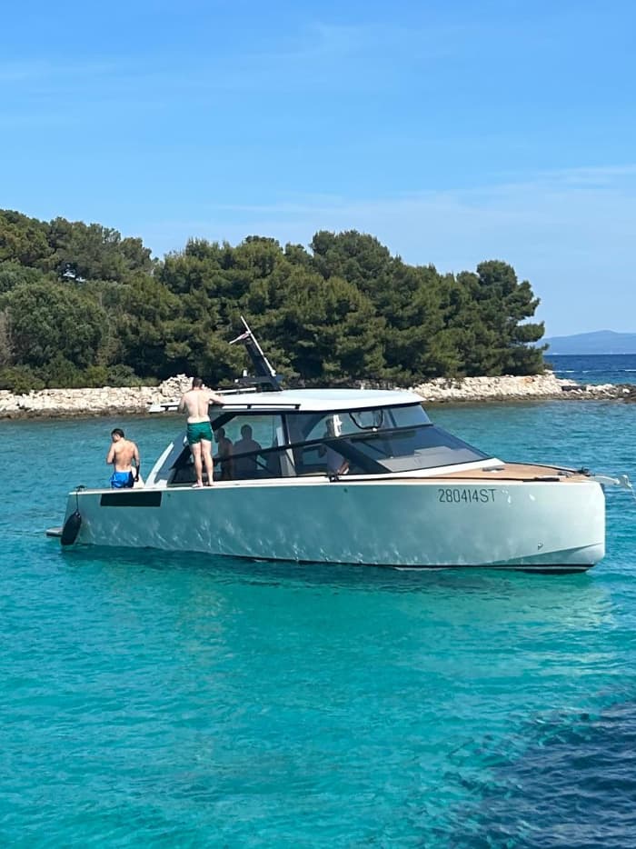South side Brač and North side Hvar
