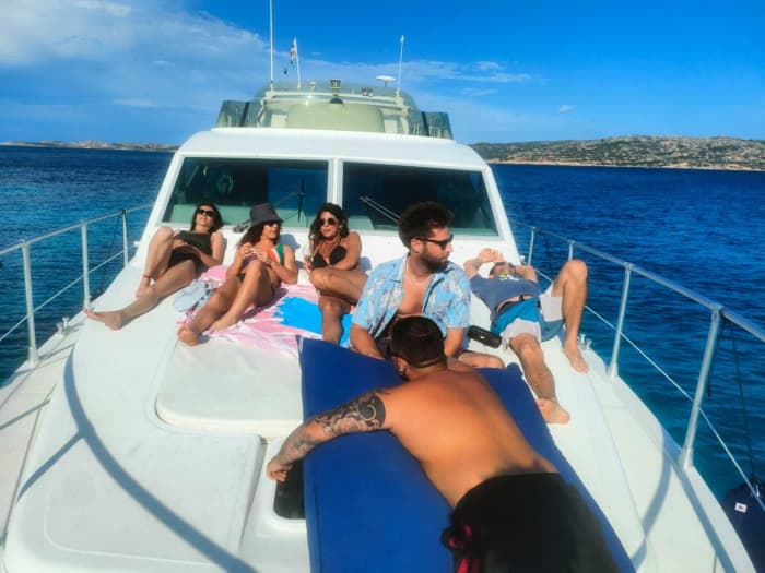 Découvrez La Maddalena en bateau à moteur pendant 7 heures