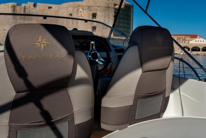 Relax on a motorboat in Dubrovnik for 4hrs