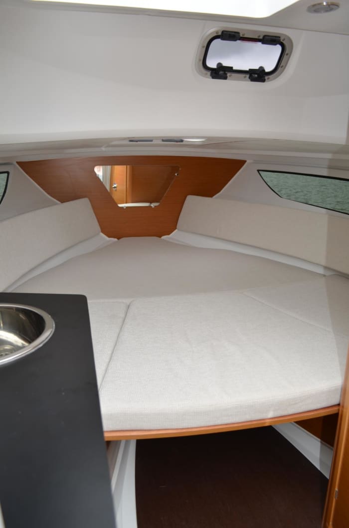 Relax on a motorboat in Dubrovnik for 4hrs