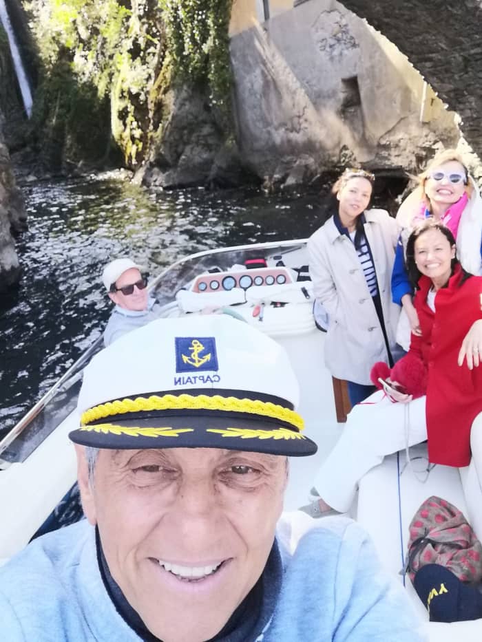 Panorama & Prosecco on Lake Como in a 4-Hour Tour