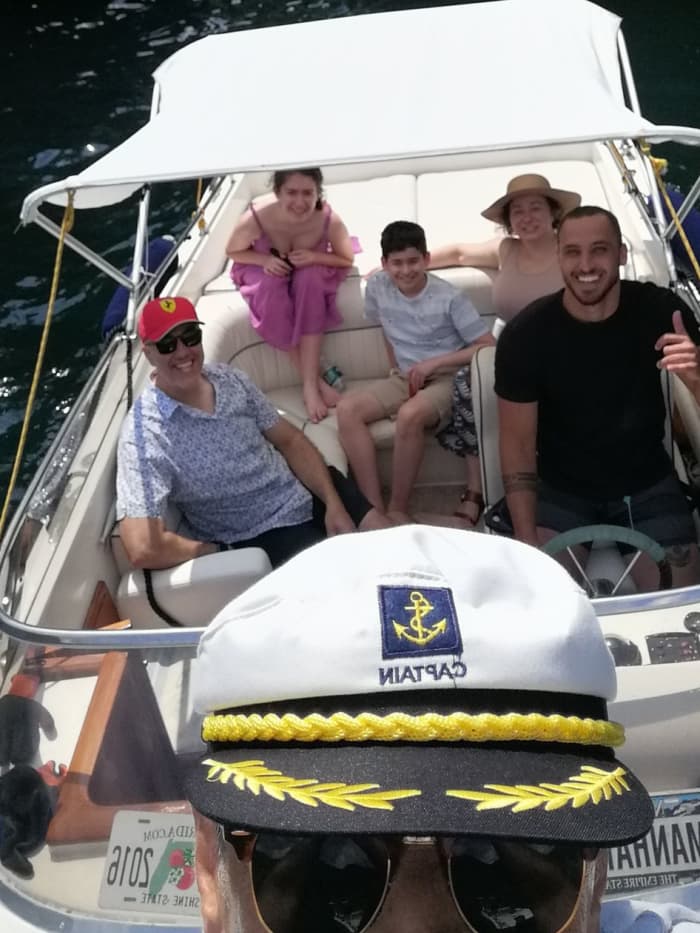 Panorama & Prosecco on Lake Como in a 4-Hour Tour