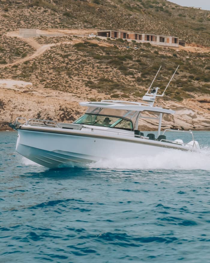 Your own Greek Odyssey: A 7h voyage on a motorboat