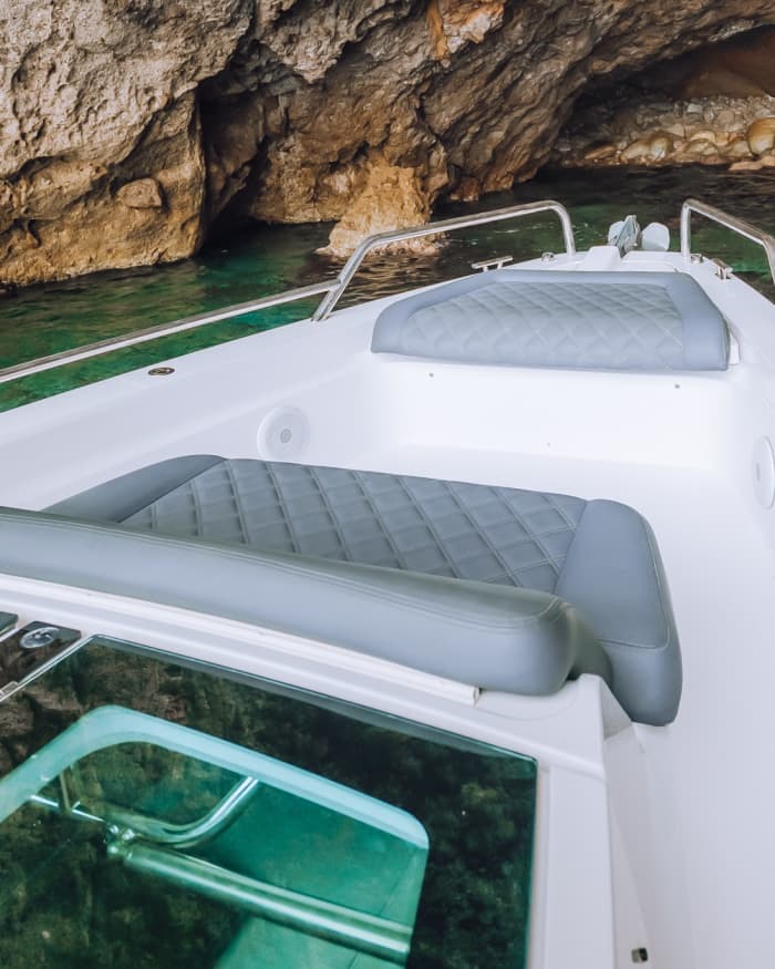 Your own Greek Odyssey: A 7h voyage on a motorboat
