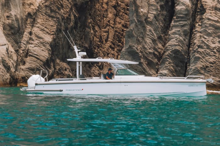 Your own Greek Odyssey: A 7h voyage on a motorboat