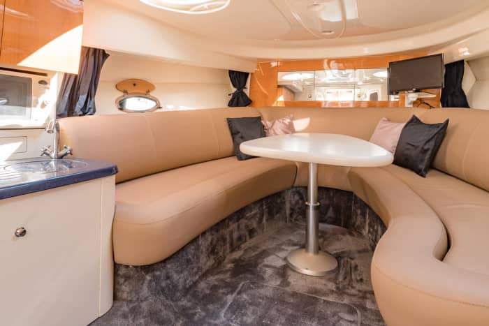 Discover Bandol: A full day of sun on a motorboat