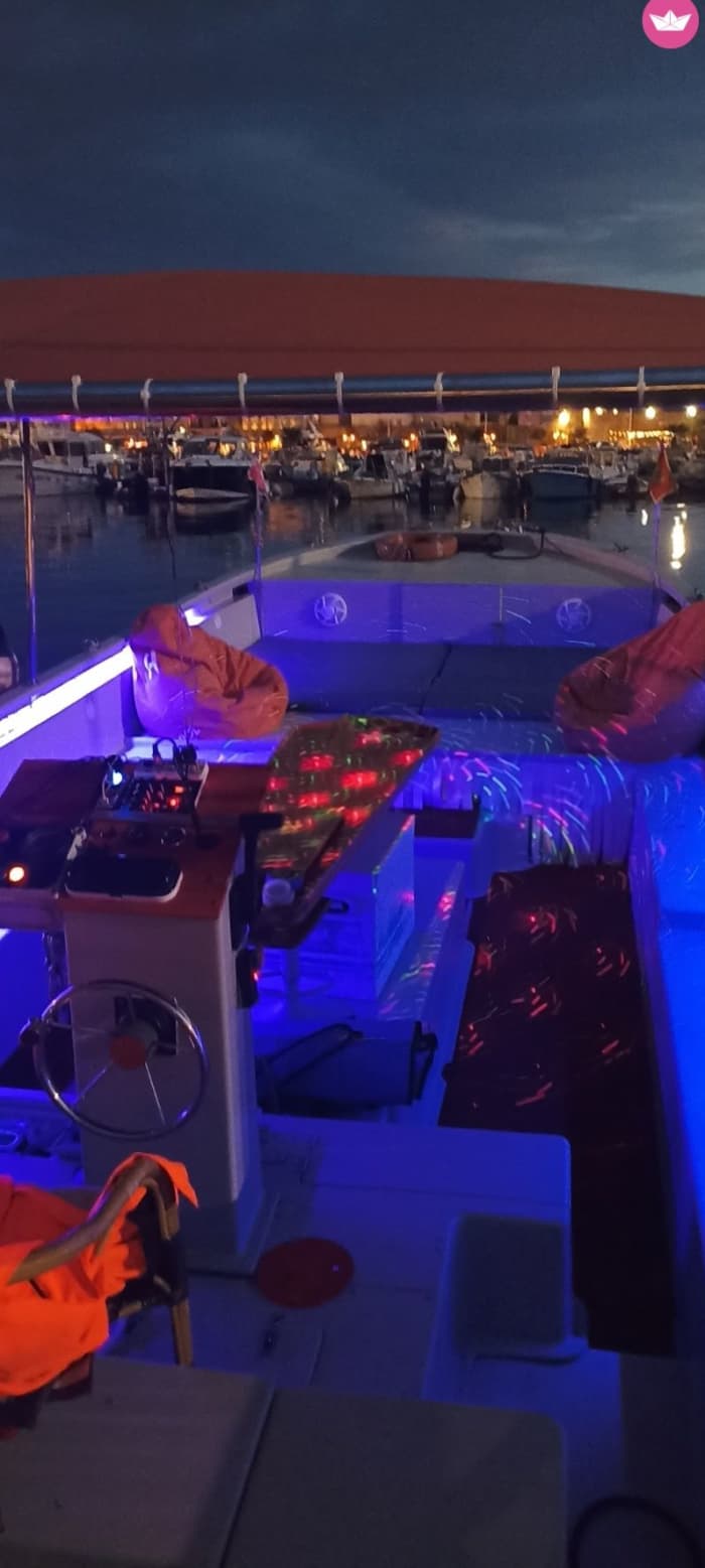 2-Hour Karaoke Party Boat: Quick Fun on the Adriatic in Budva