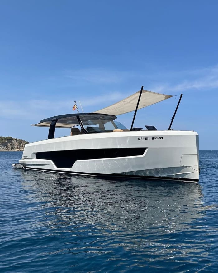 Fjord 41xl All Inclusive, Sail to Formentera Illetas with a fixed price and no worries.