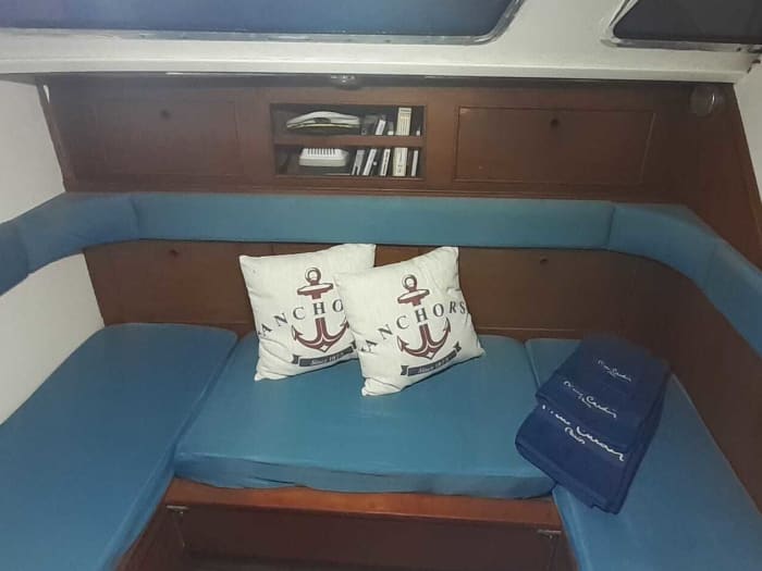Segeln entlang der Küste von Lissabon