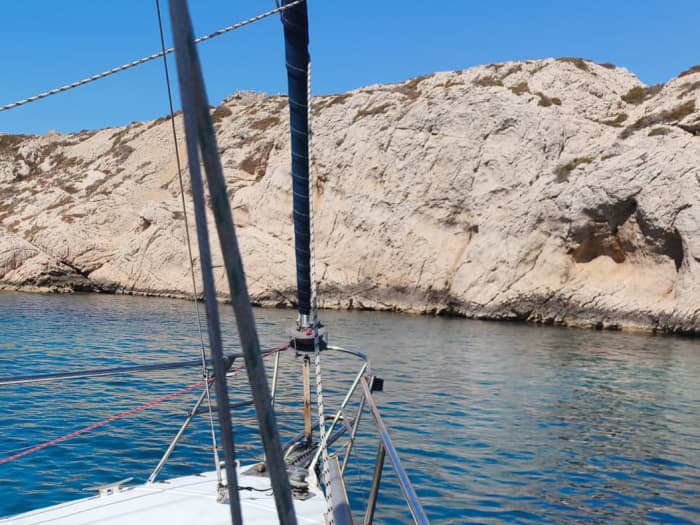 Sunset sailing in the Frioul Calanques