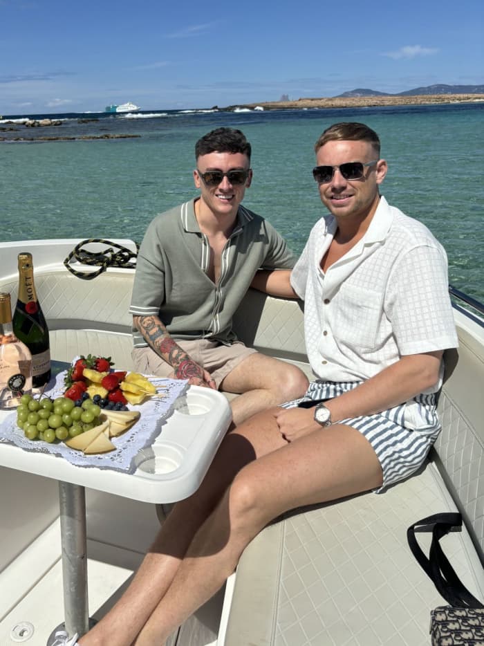 Discover Ibiza & Formentera in Comfort: Full-Day Cruise