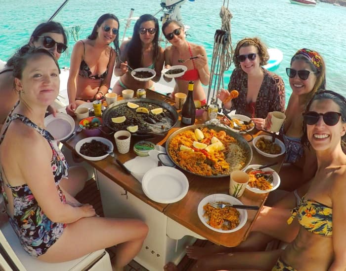 Excursão privada de Formentera a Ibiza: enseadas exclusivas, águas cristalinas e capitão local.