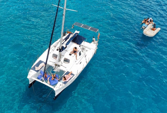 Excursão privada de Formentera a Ibiza: enseadas exclusivas, águas cristalinas e capitão local.