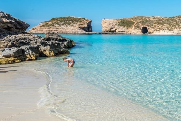 Half-day 4-hour private boat tour in Malta