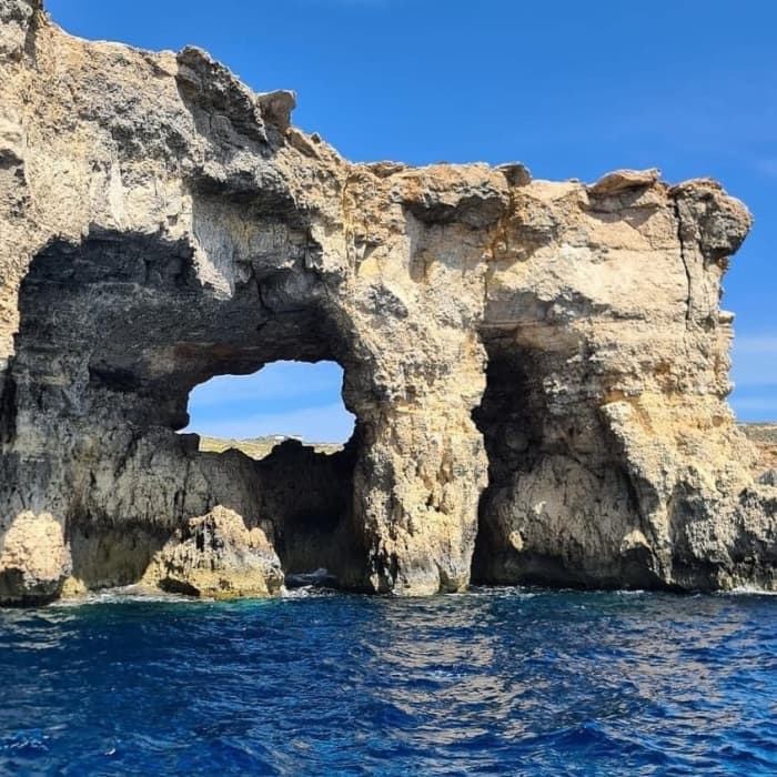 Half-day 4-hour private boat tour in Malta