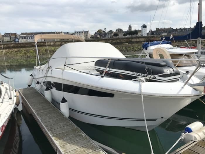 Desfrute de meio dia em um barco a motor em Dinard.