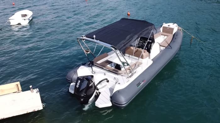 En dag runt Dubrovnik: Njut av 9 timmars upptäcktsfärder på en motorbåt
