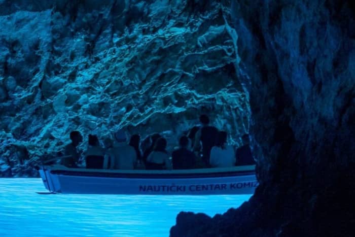 Excursion en hors-bord | Grotte bleue, Hvar et Vis au départ de Split