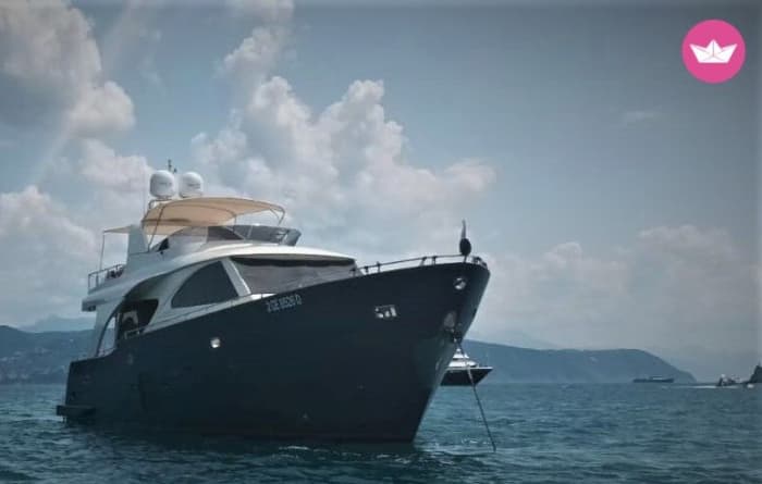 Yacht 5 terre sbarco con Tender